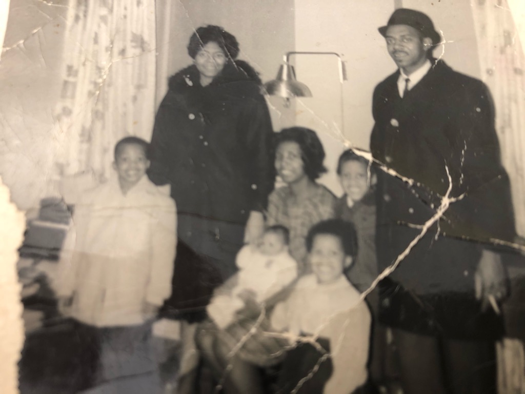 Dennis, Aunt Claudette, Mom, Anita, Lori & Uncle Bobby 