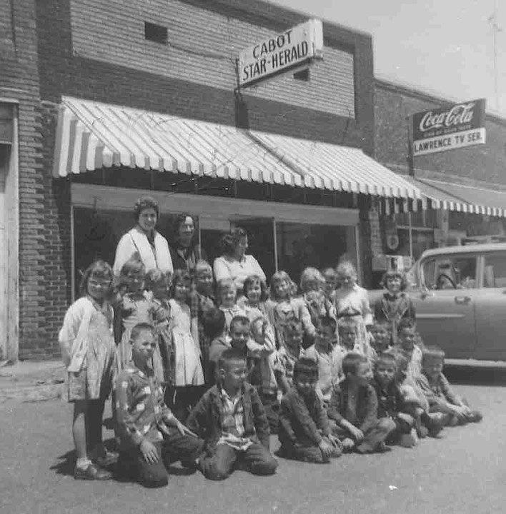 These future 1971 Classmates started First Grade together