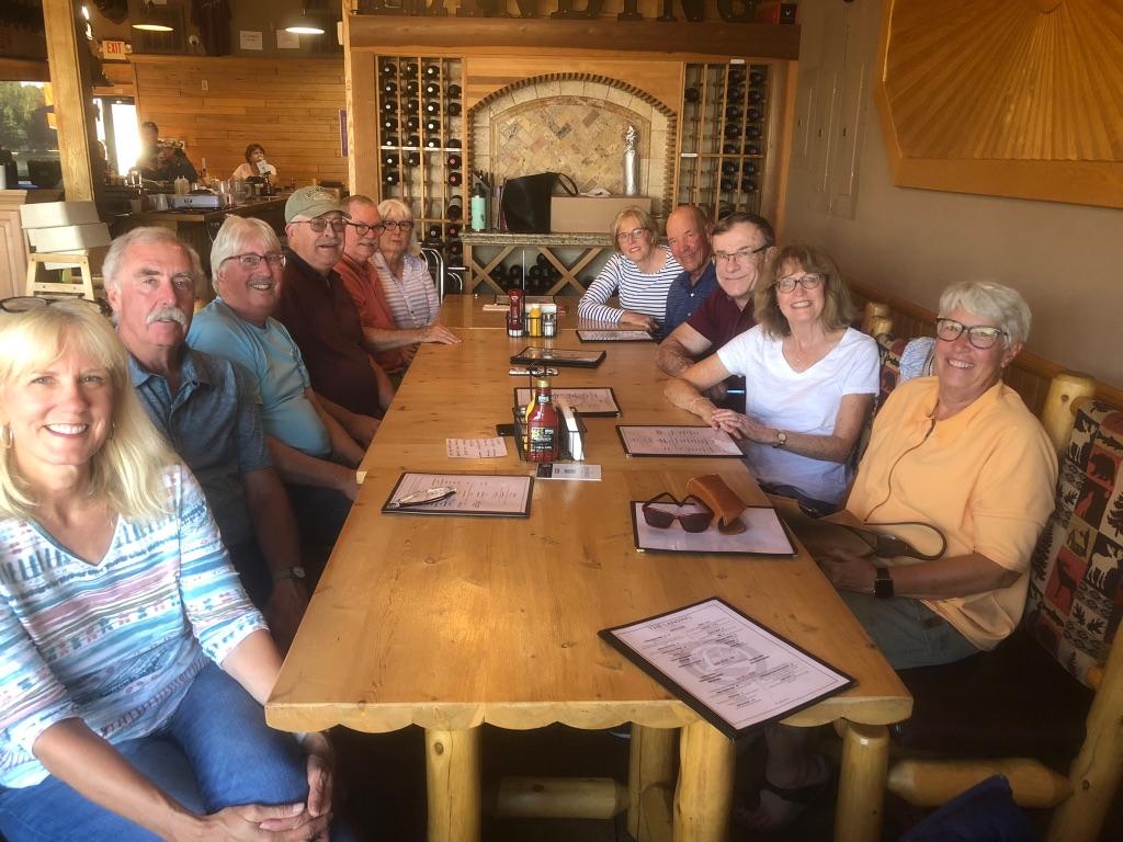 The Hawkinson/Schmidt cousins dined at The Landing