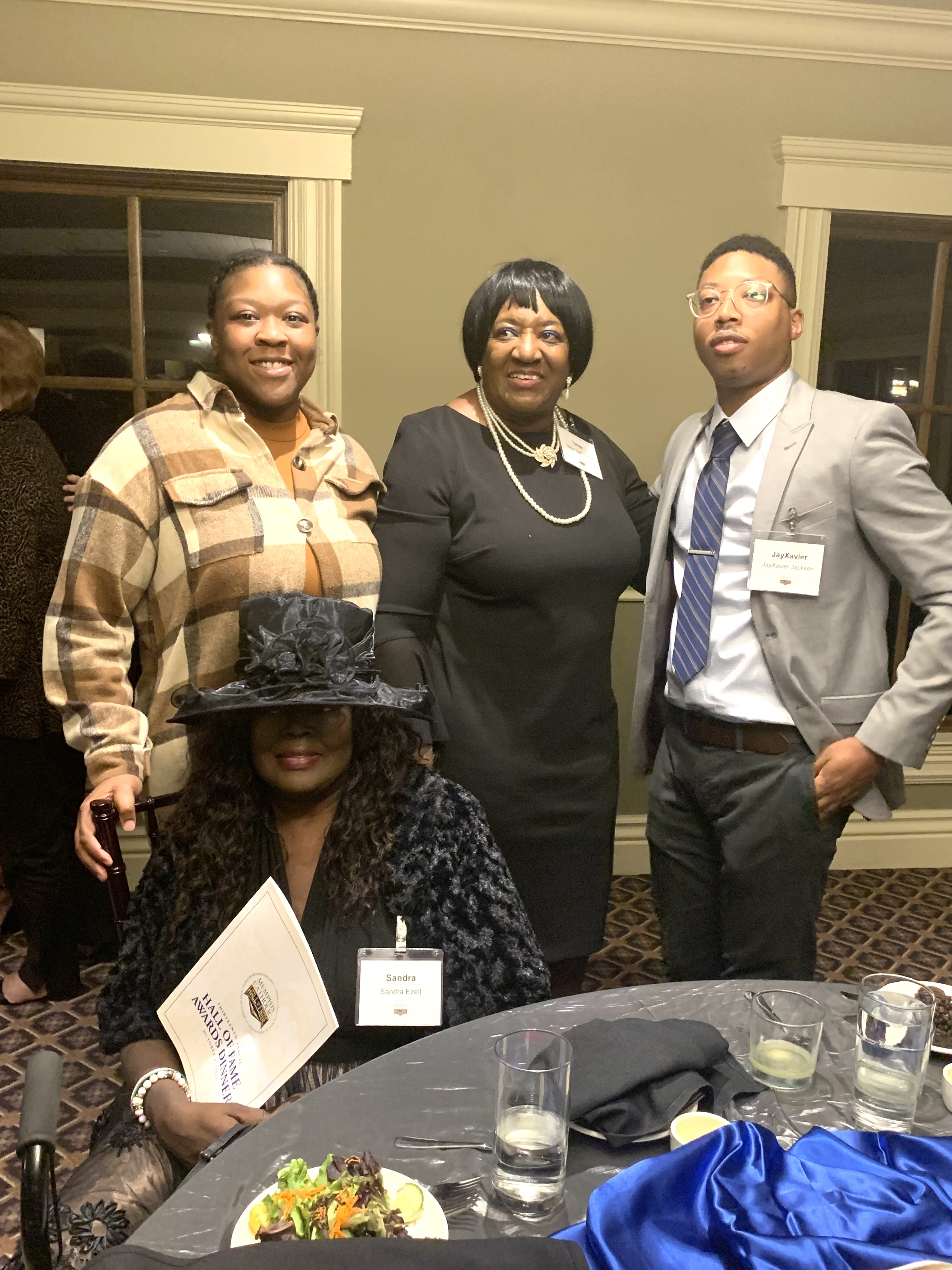 2023 Hall of Fame Awards Dinner: Memphis Catholic Hall of Fame Inductees Telise Ezell-Turner family and friends