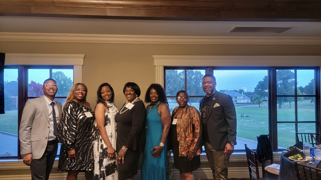 2023 Hall of Fame Awards Dinner: Memphis Catholic Hall of Fame Inductees Telise Ezell-Turner family and friends